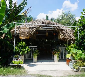 Nhà mát ngời chờ cho khách